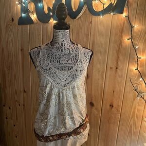 💛🔆Anthropologie Cream and Gold Lace Tank Top/Tunic🔆💛